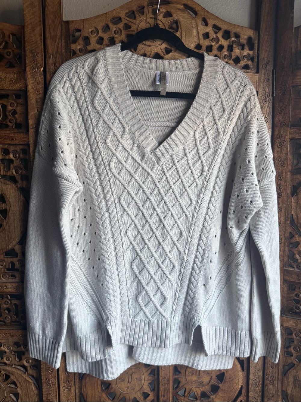 XCVI Cable Knit Angora Blend V Neck Sweater L Cream